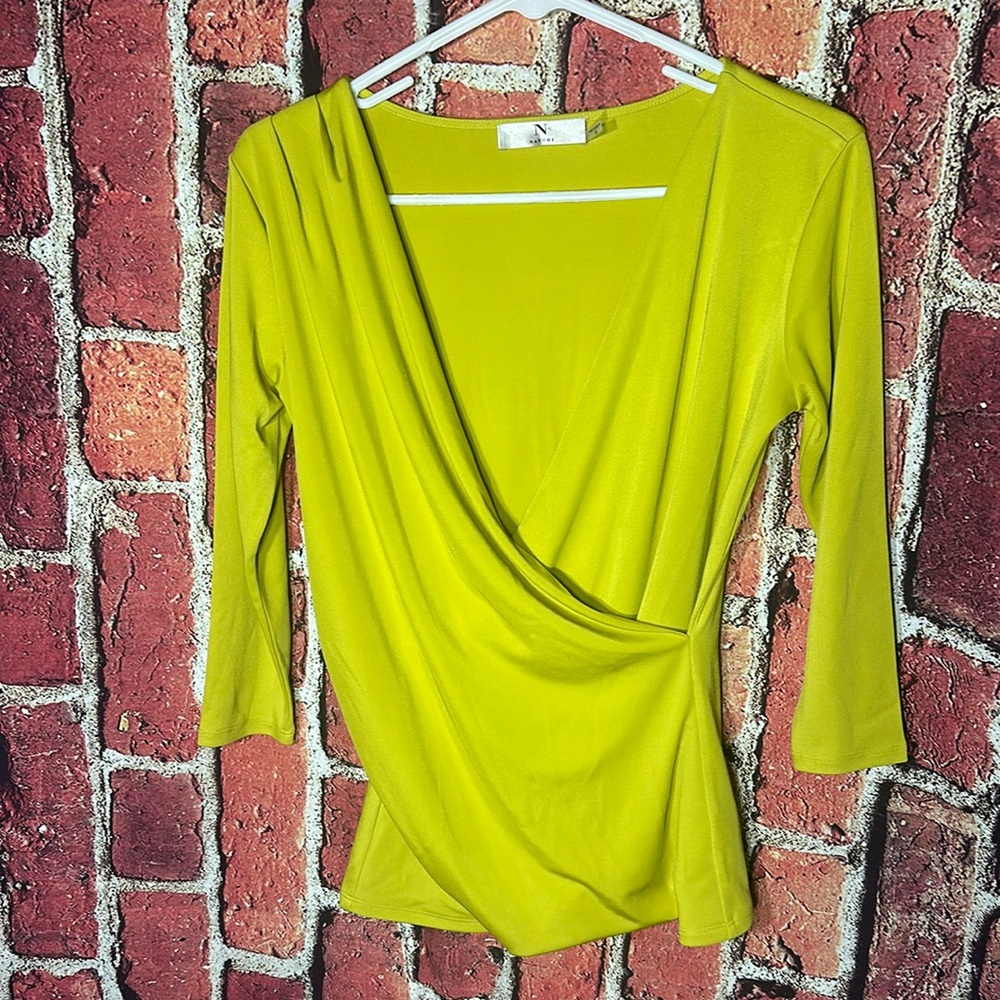 Natori long sleeve like green women’s wrap top super soft size XS
